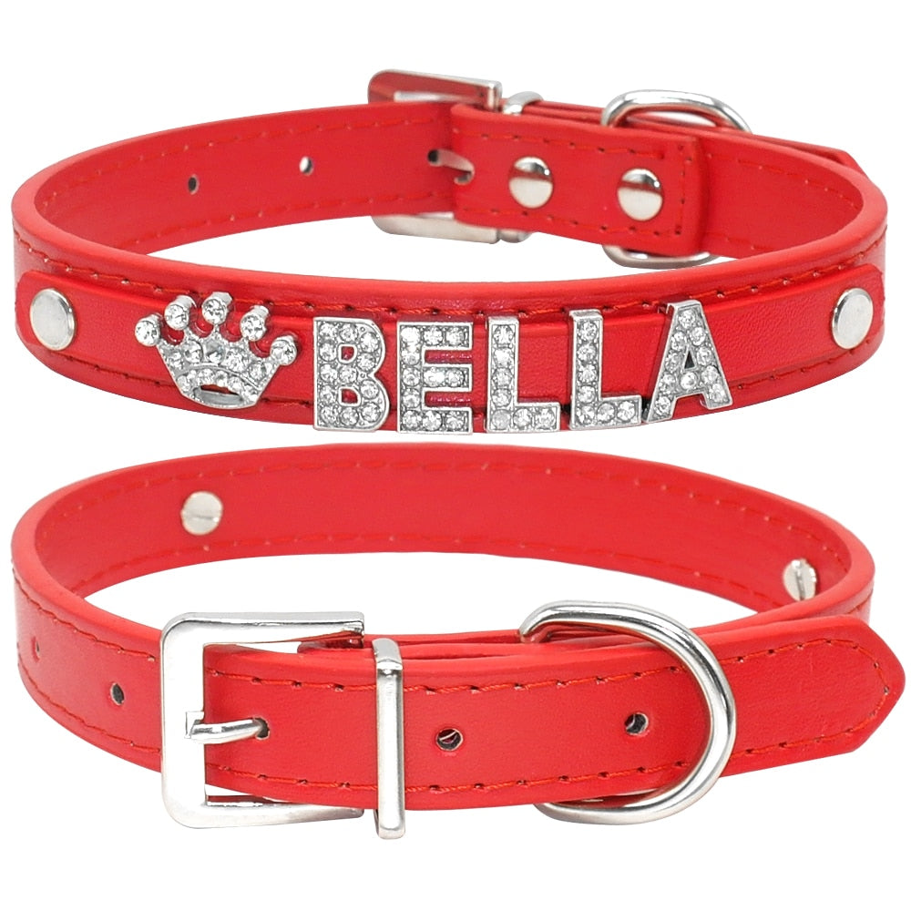 Collier rouge pour chien avec couronne et lettres strass personnalisées