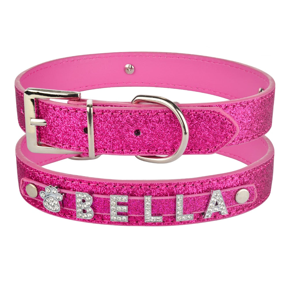 Collier pour chien rose foncé à strass avec lettres brillantes