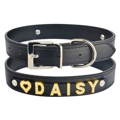 Collier pour chien noir en simili cuir avec lettres dorées strass