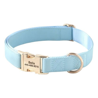 Collier personnalisé pour chien en cuir bleu avec boucle dorée